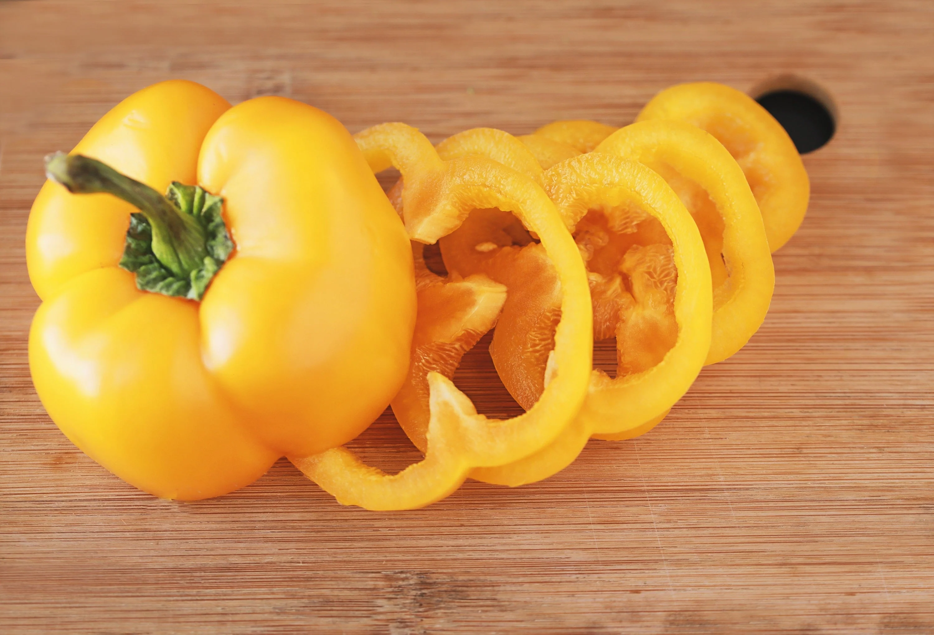 100 Golden YELLOW BELL PEPPER California Wonder Capsicum Annuum Vegetable Seeds - Image 7