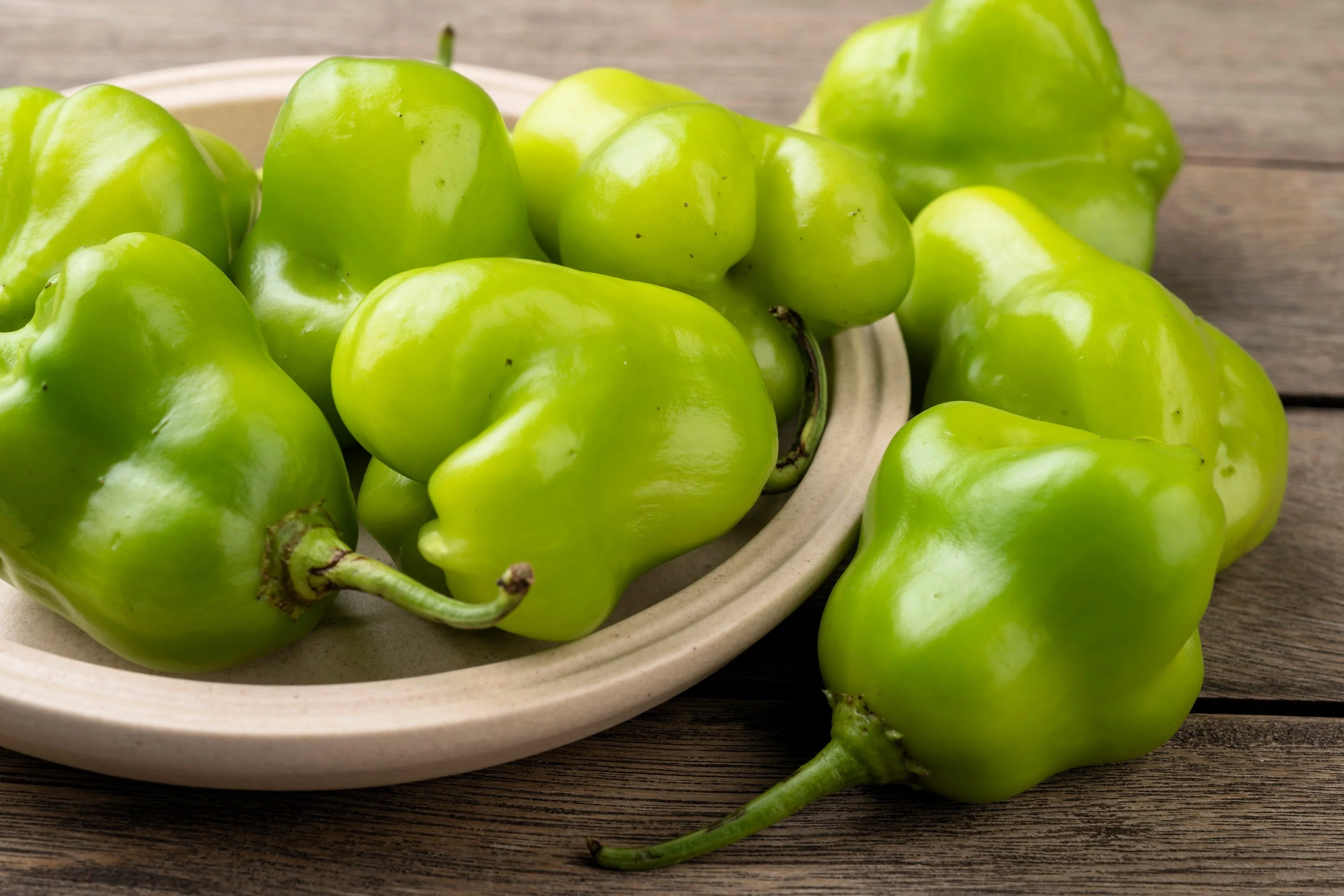 50 Ubatuba CAMBUCI PEPPER Red Brazilian Capsicum Baccatum Vegetable Seeds - Image 2