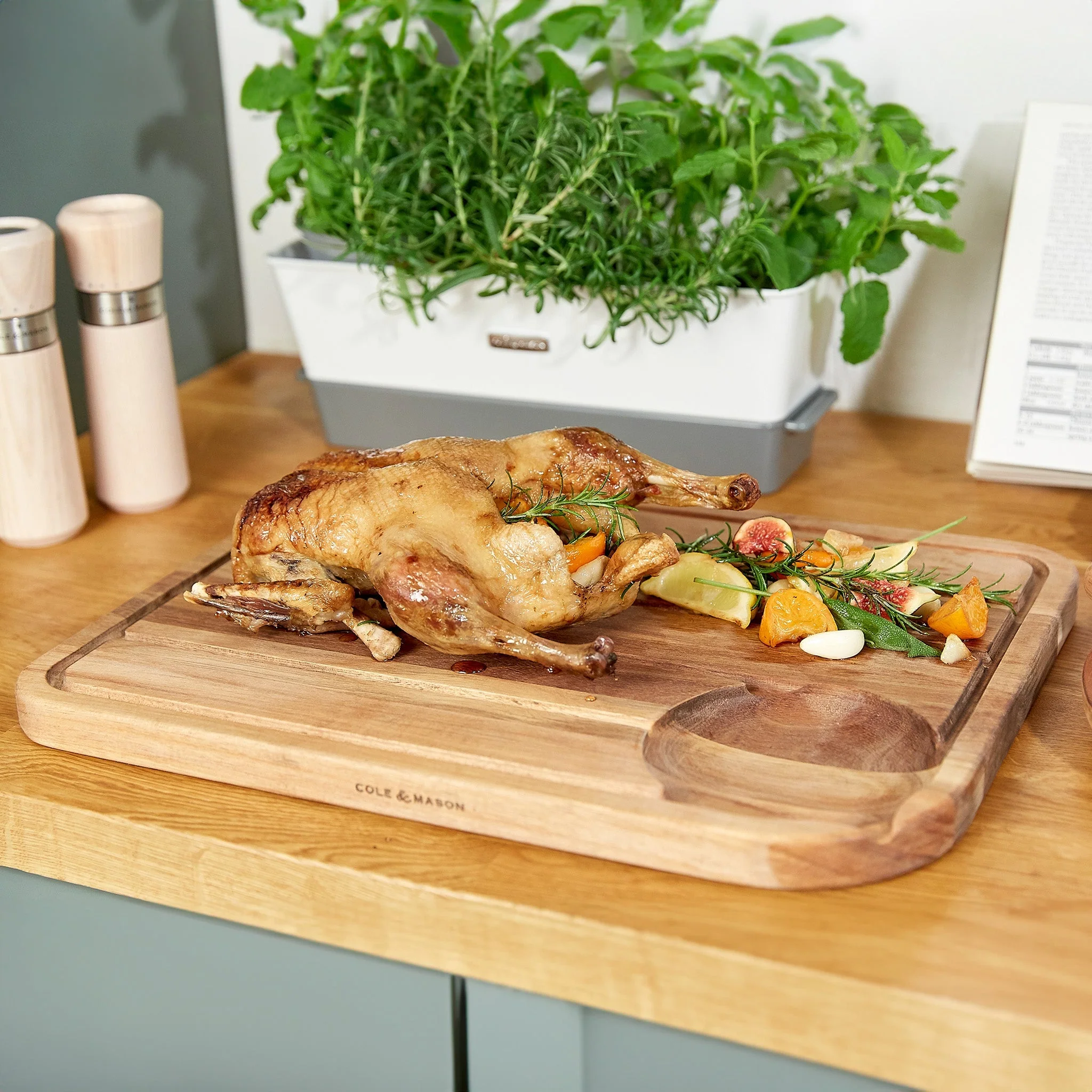 Cole & Mason Berden Acacia Carving Board - Image 3