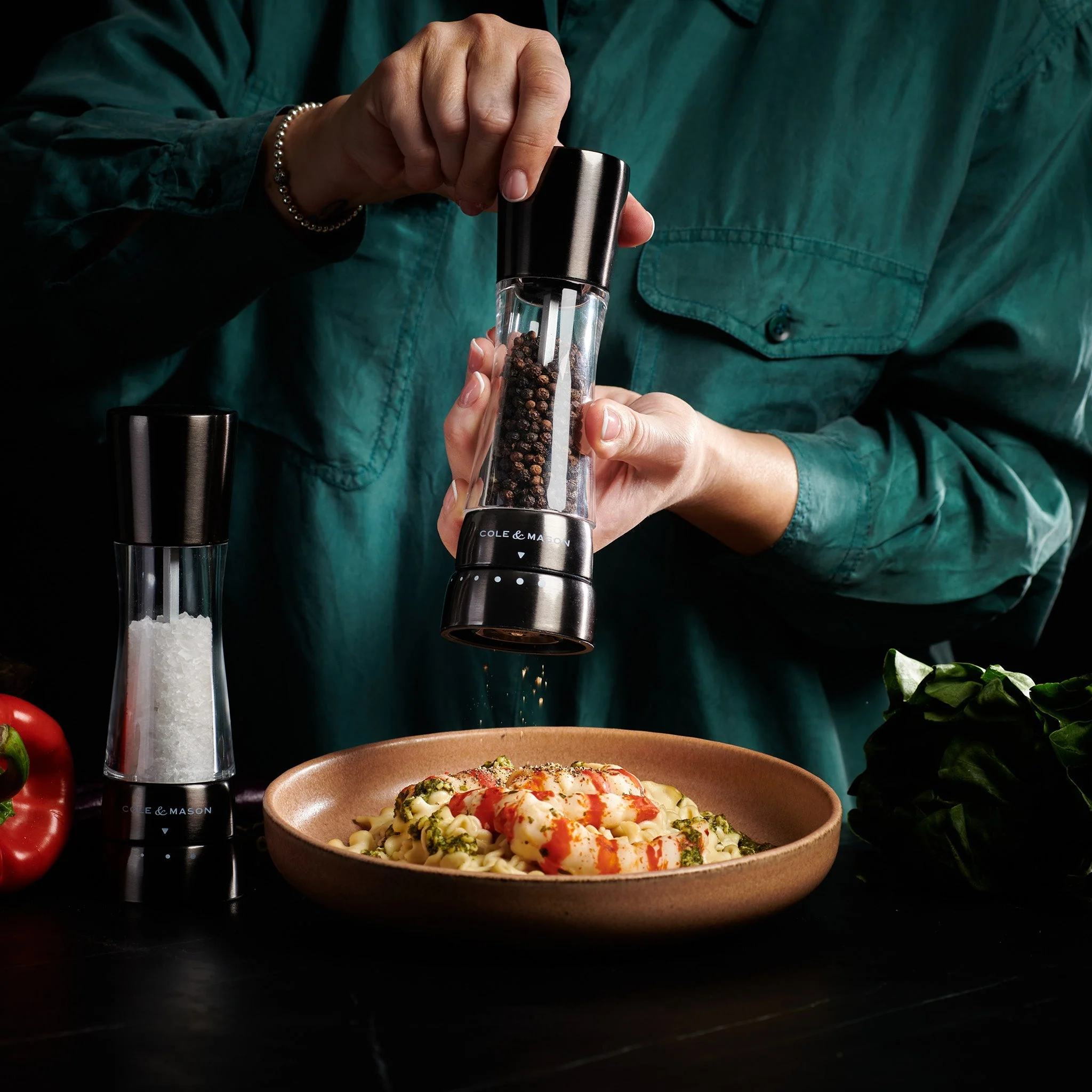 Cole & Mason Derwent Iron Grey Salt & Pepper Mill - Image 5