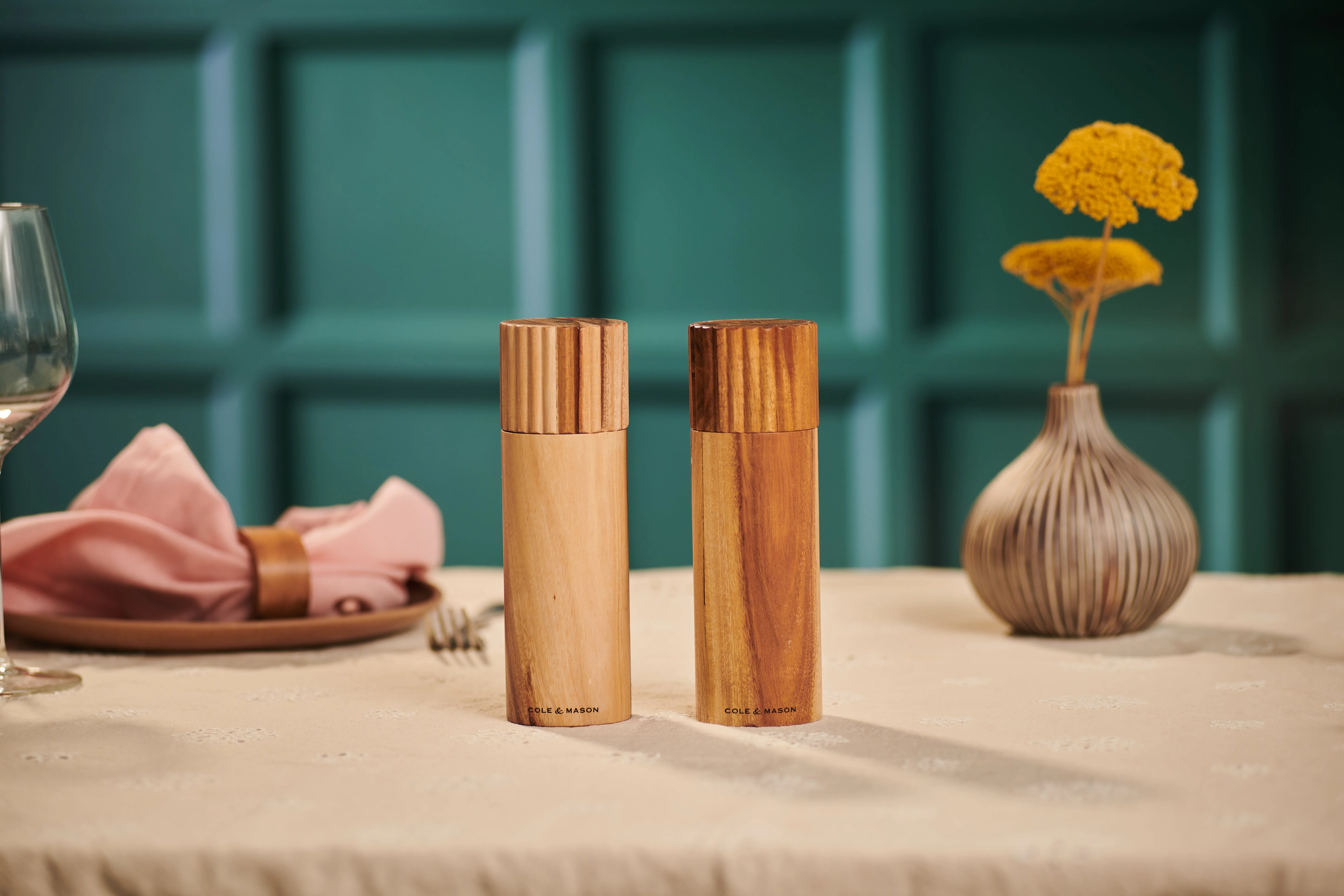 Cole & Mason Galloway Acacia Salt and Pepper Mill Gift Set 7" - Image 3