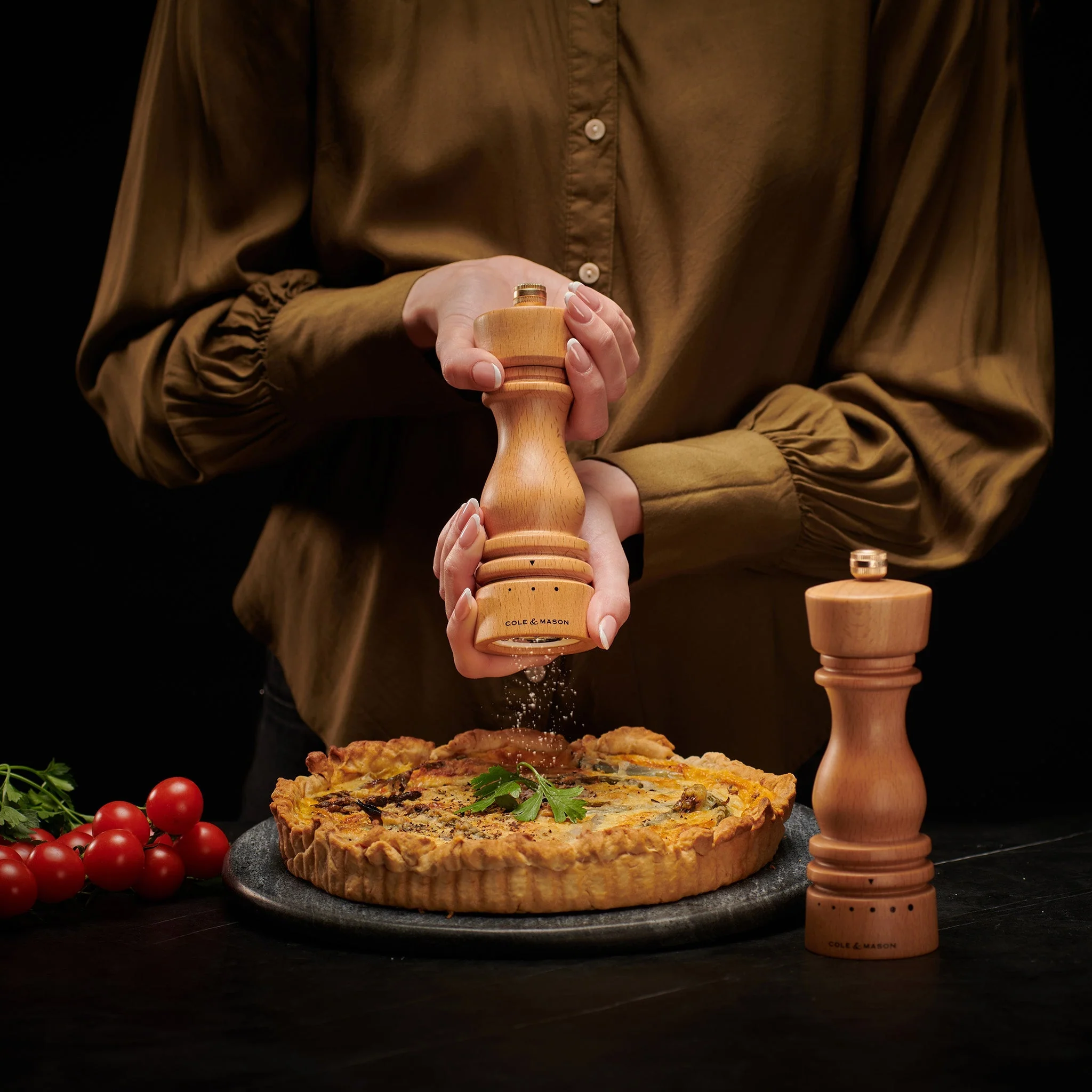 Cole & Mason London Natural Beech Grind Select Salt & Pepper Mills - Image 7