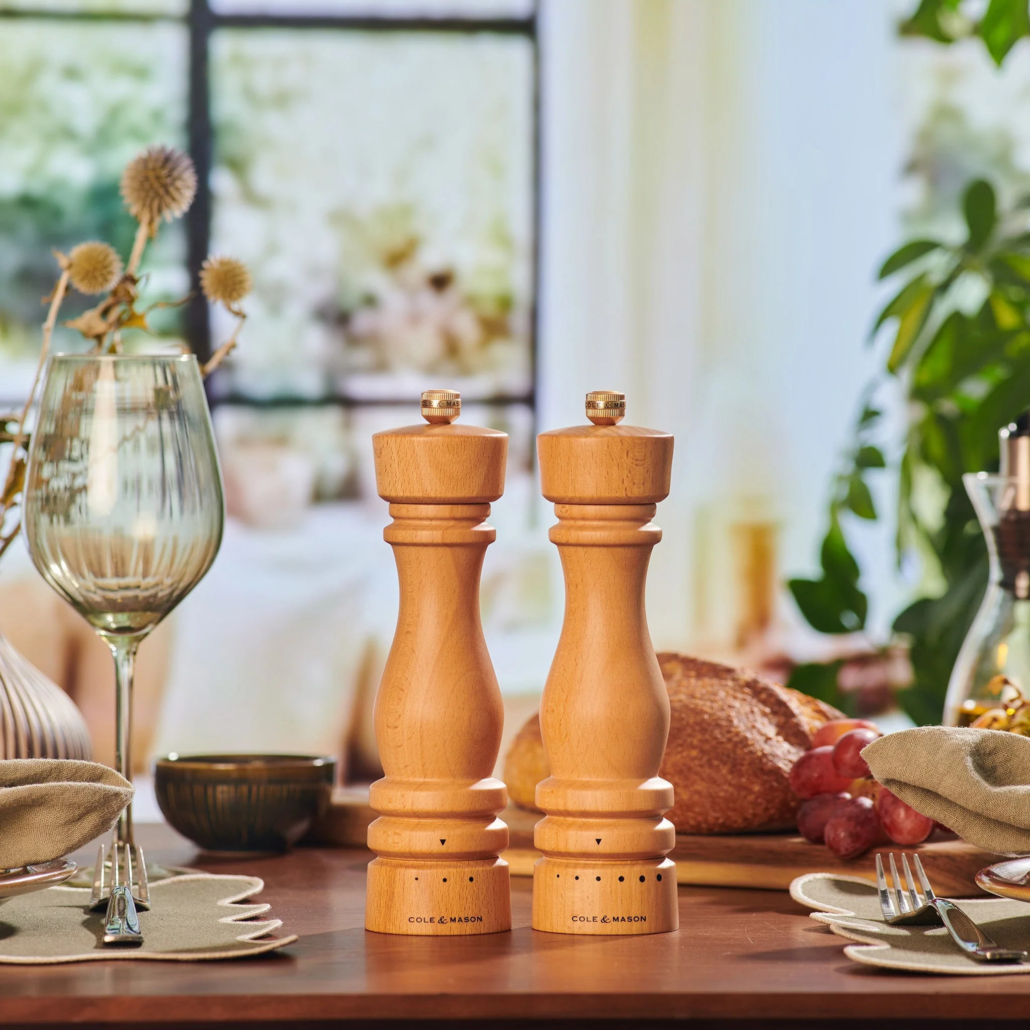 Cole & Mason London Natural Beech Grind Select Salt & Pepper Mills - Image 8