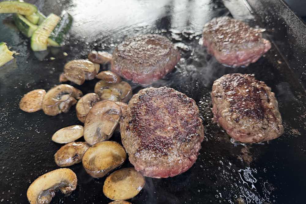 Grass-Fed Beef Burgers - Image 3