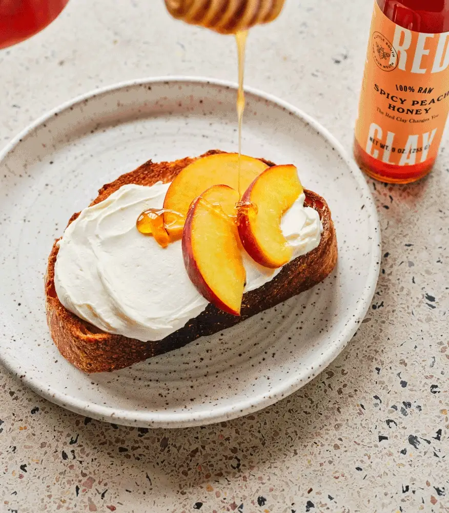 Red Clay Spicy Peach Honey - Image 2