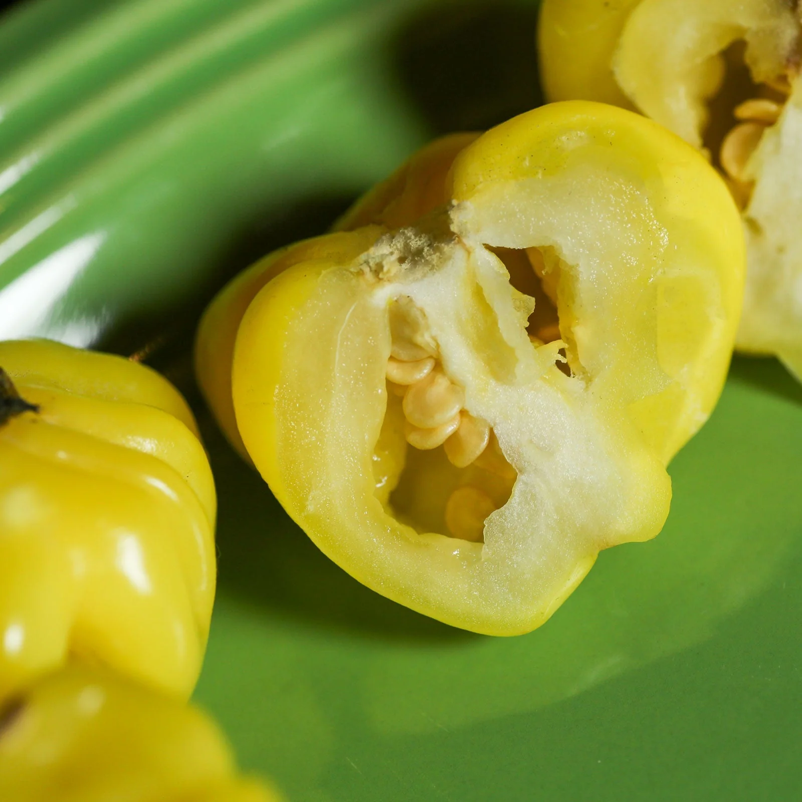 Yellow Brazilian Starfish Pepper Seeds - Image 4